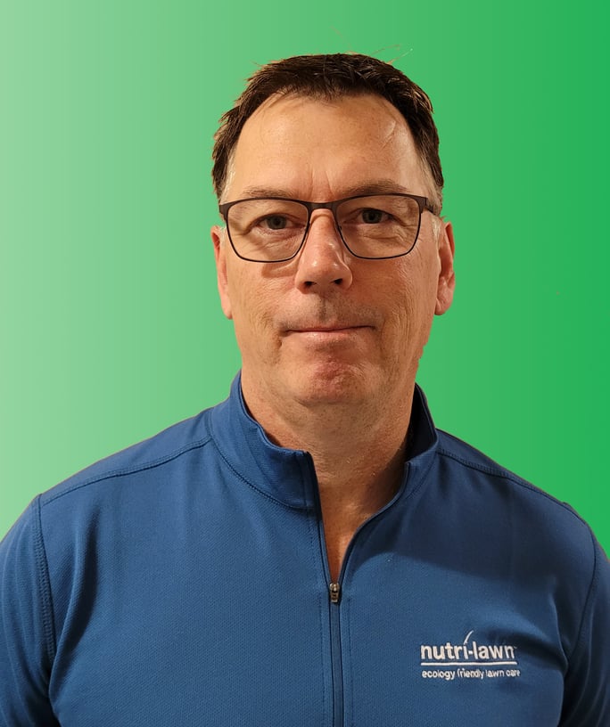 Kelowna Lawn Care & Weed Control NutriLawn
